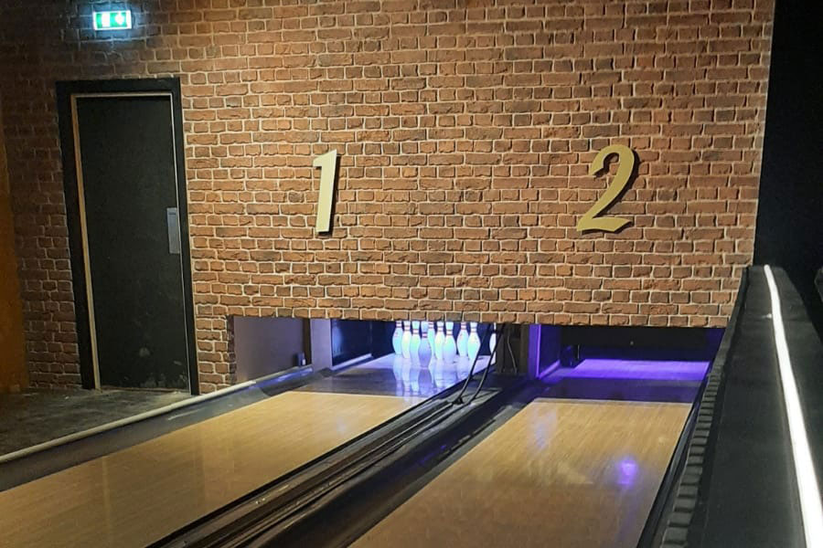 bowling-alley-installation-reading