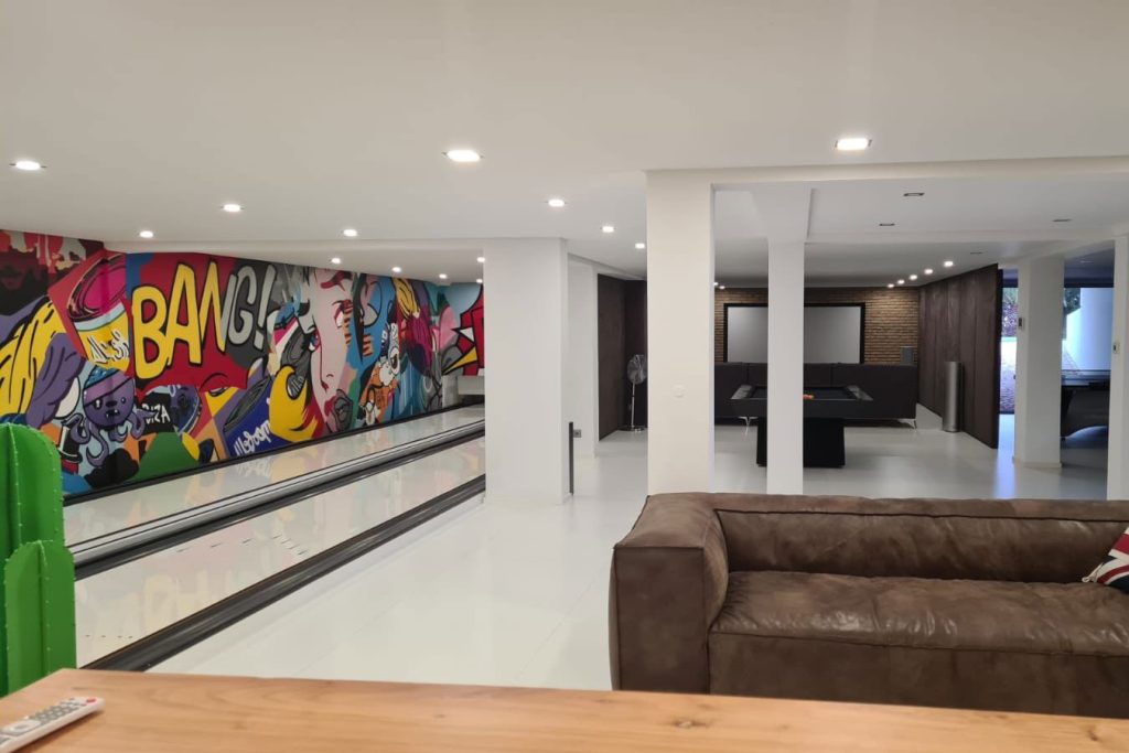 bowling alley installation by experts