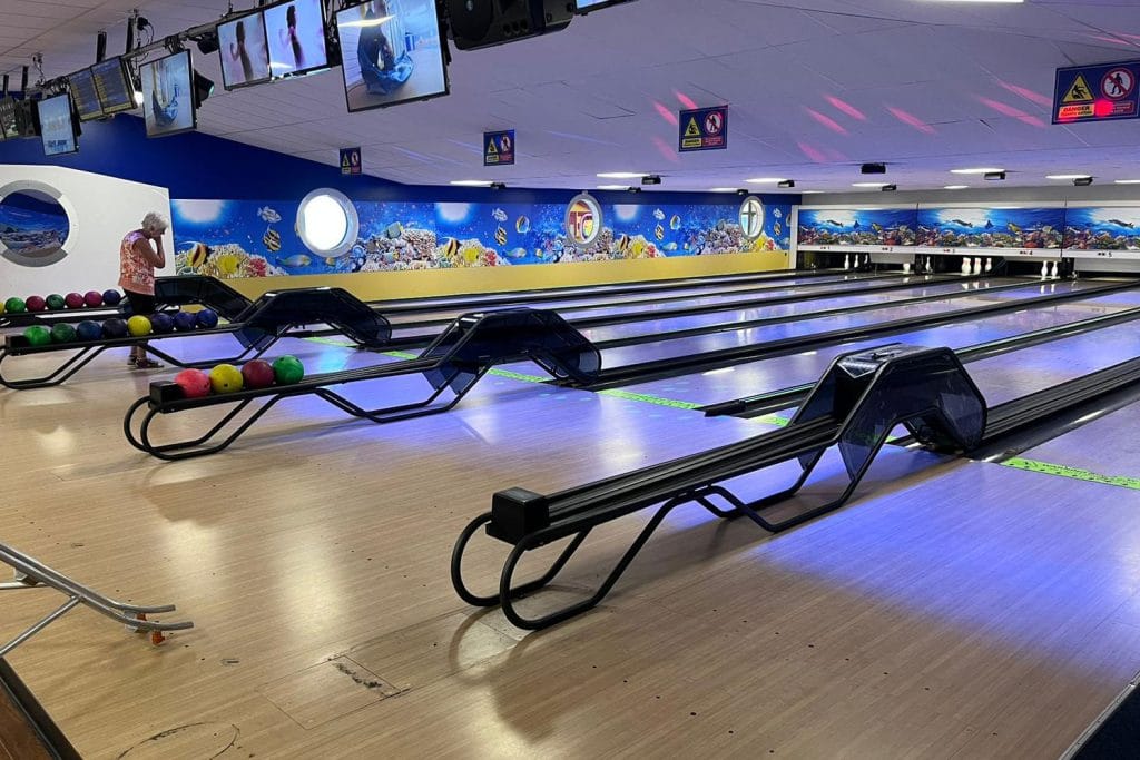 expert-bowling-installation-richardsons