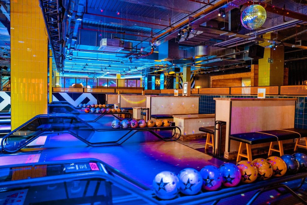 king-pins-glasgow-expert-ten-pin-bowling-alley-installation