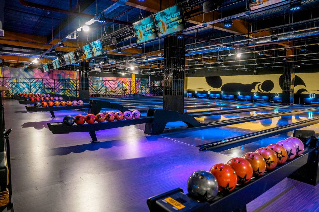 king pins leeds white rose bowling alley