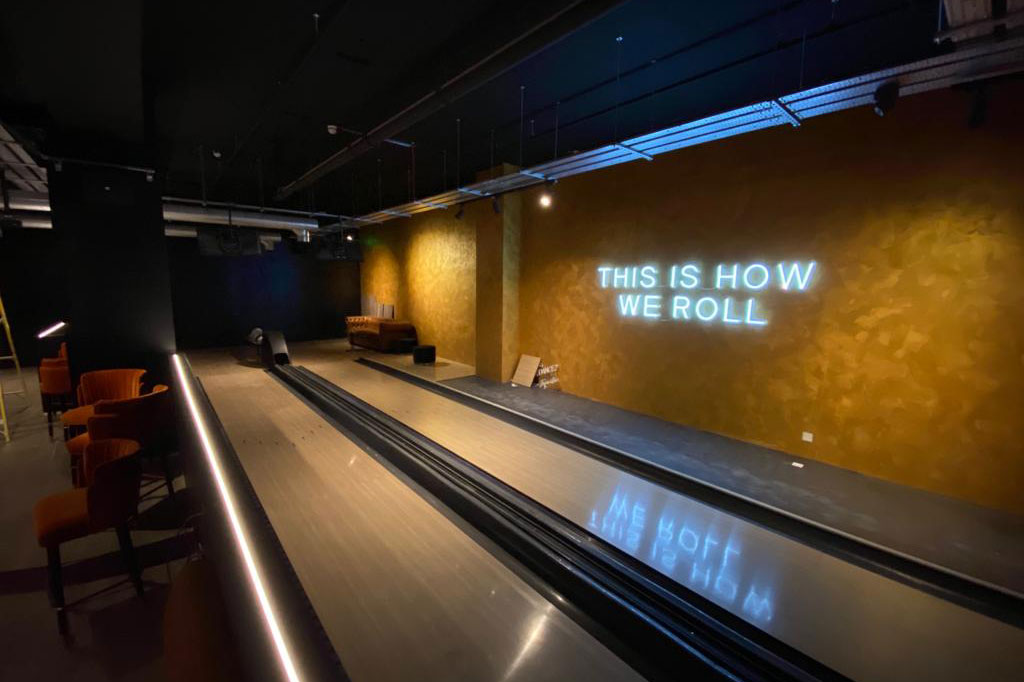 spinners-reading-bowling-alley-installation